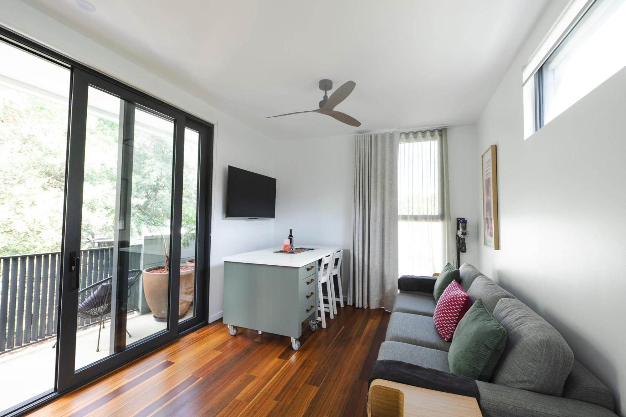 Bushland Setting Close To Sydney Cbd- Stand Alone Apartment Kültér fotó